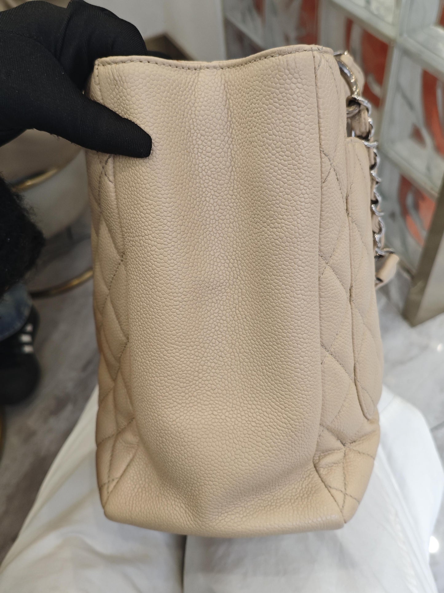 Chanel - Other - Leather - Beige - (medium)