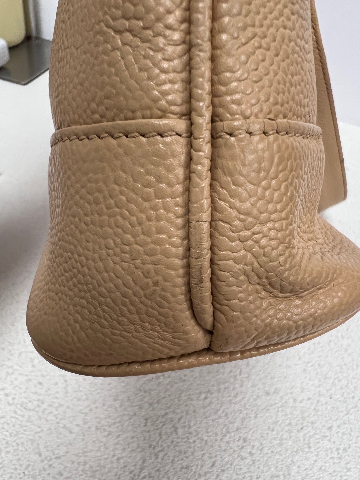 Chanel - Other - Leather - Beige - (medium)