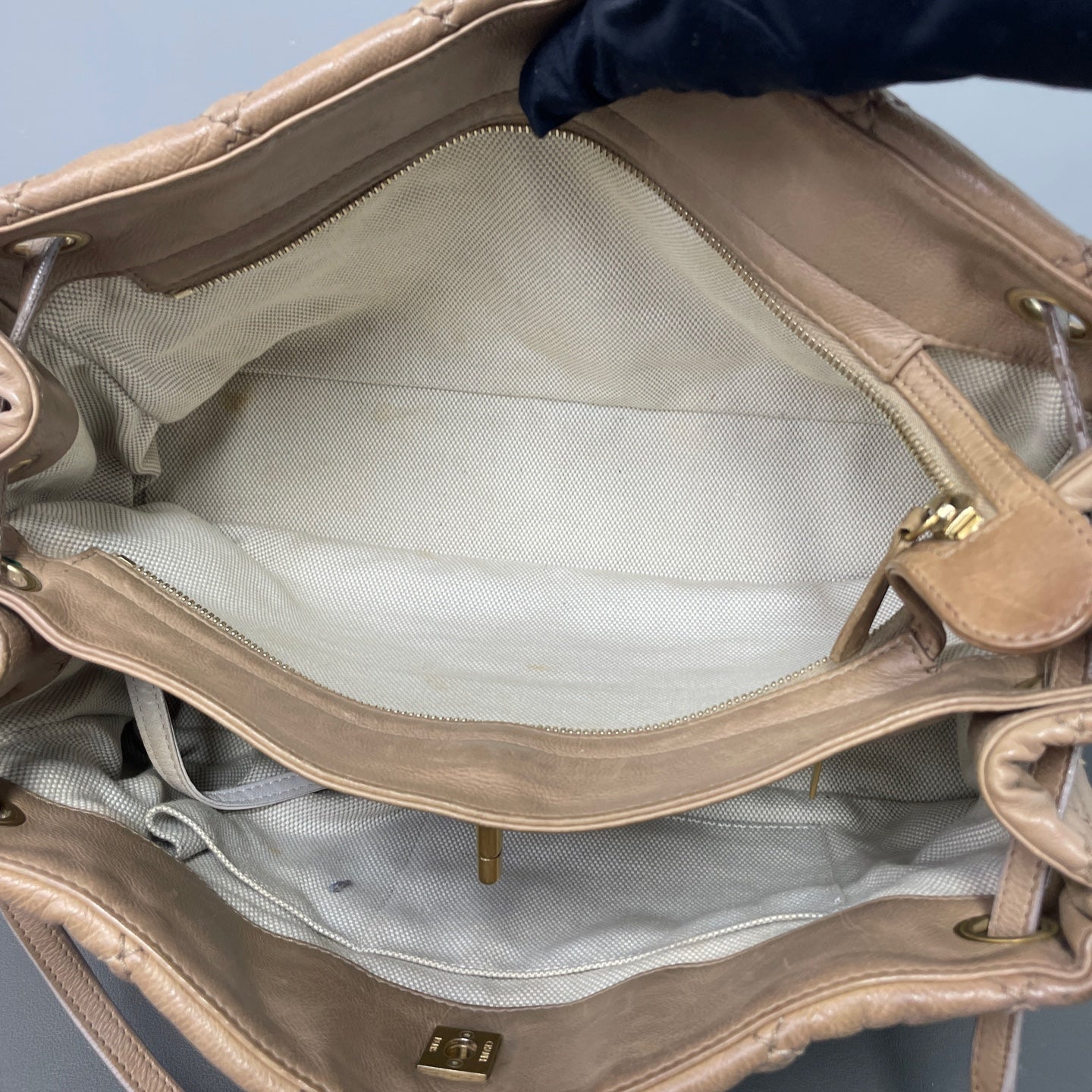 Chanel - Other - Leather - Beige - (medium)