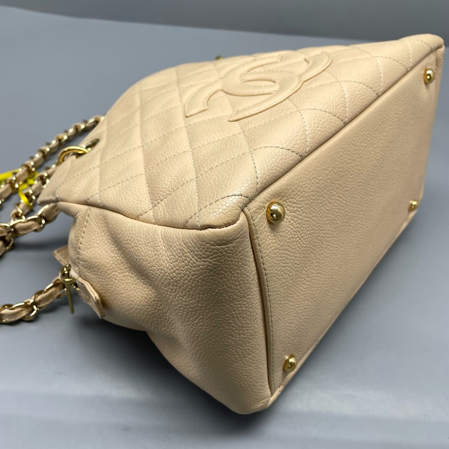 Chanel - Other - Leather - Beige - (medium)