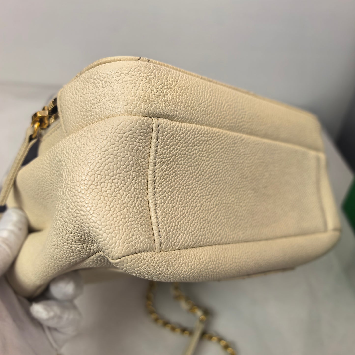 Chanel - Other - Leather - Beige - (medium)