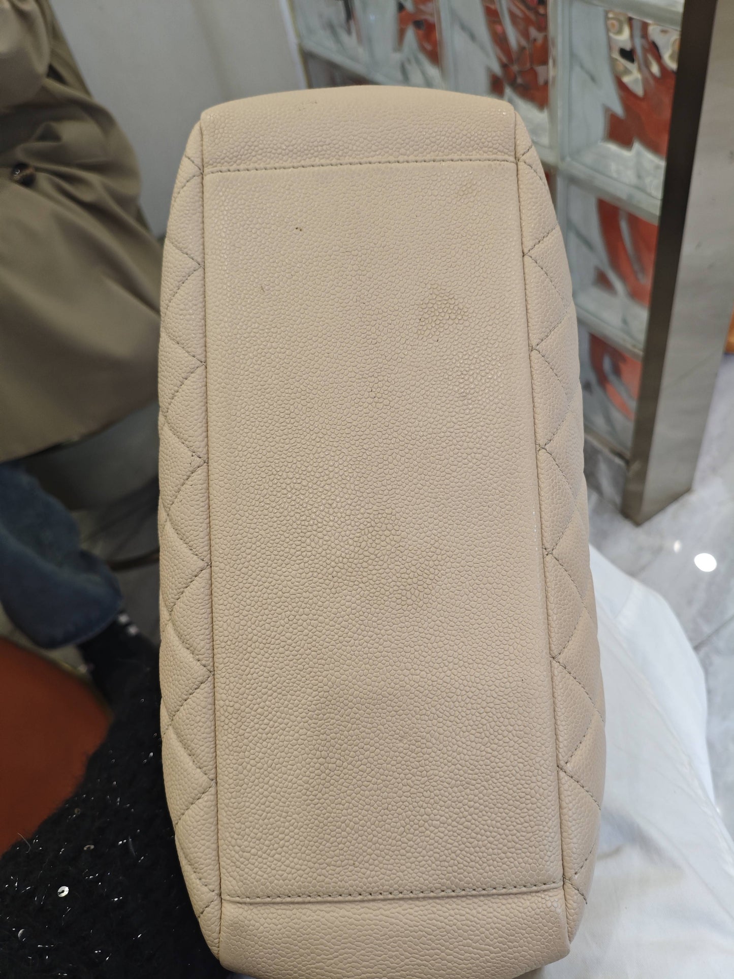 Chanel - Other - Leather - Beige - (medium)