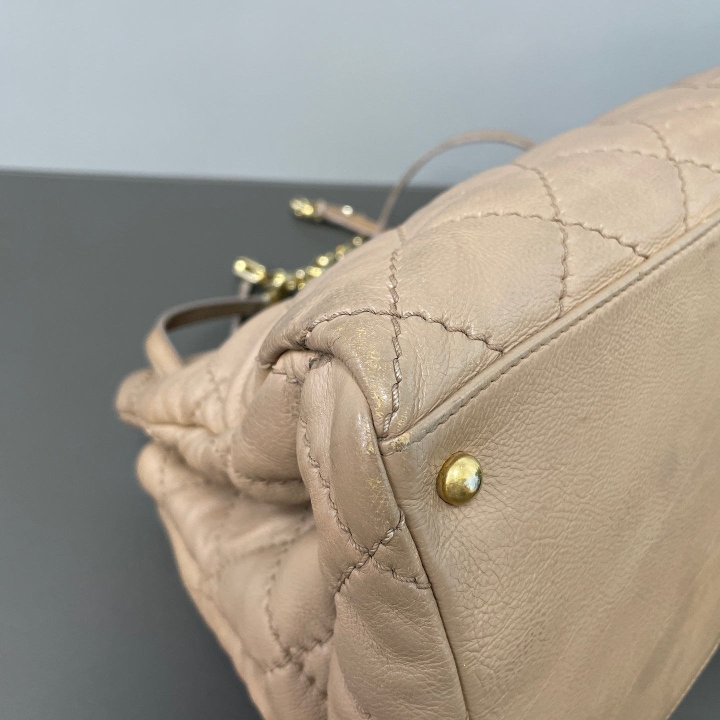 Chanel - Other - Leather - Beige - (medium)