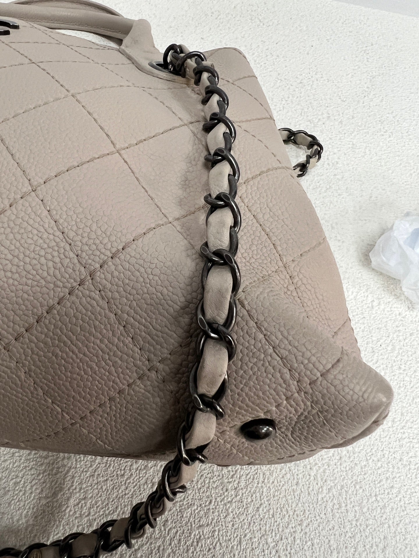 Chanel - Other - Leather - Beige - (medium)