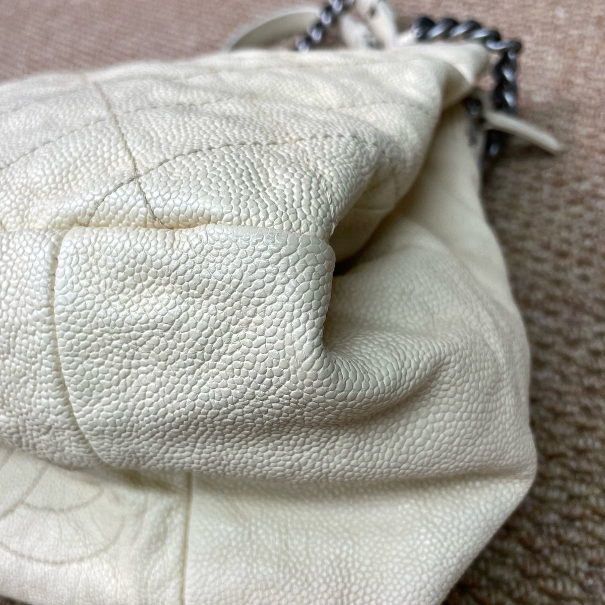 Chanel - Other - Leather - Beige - (Medium)