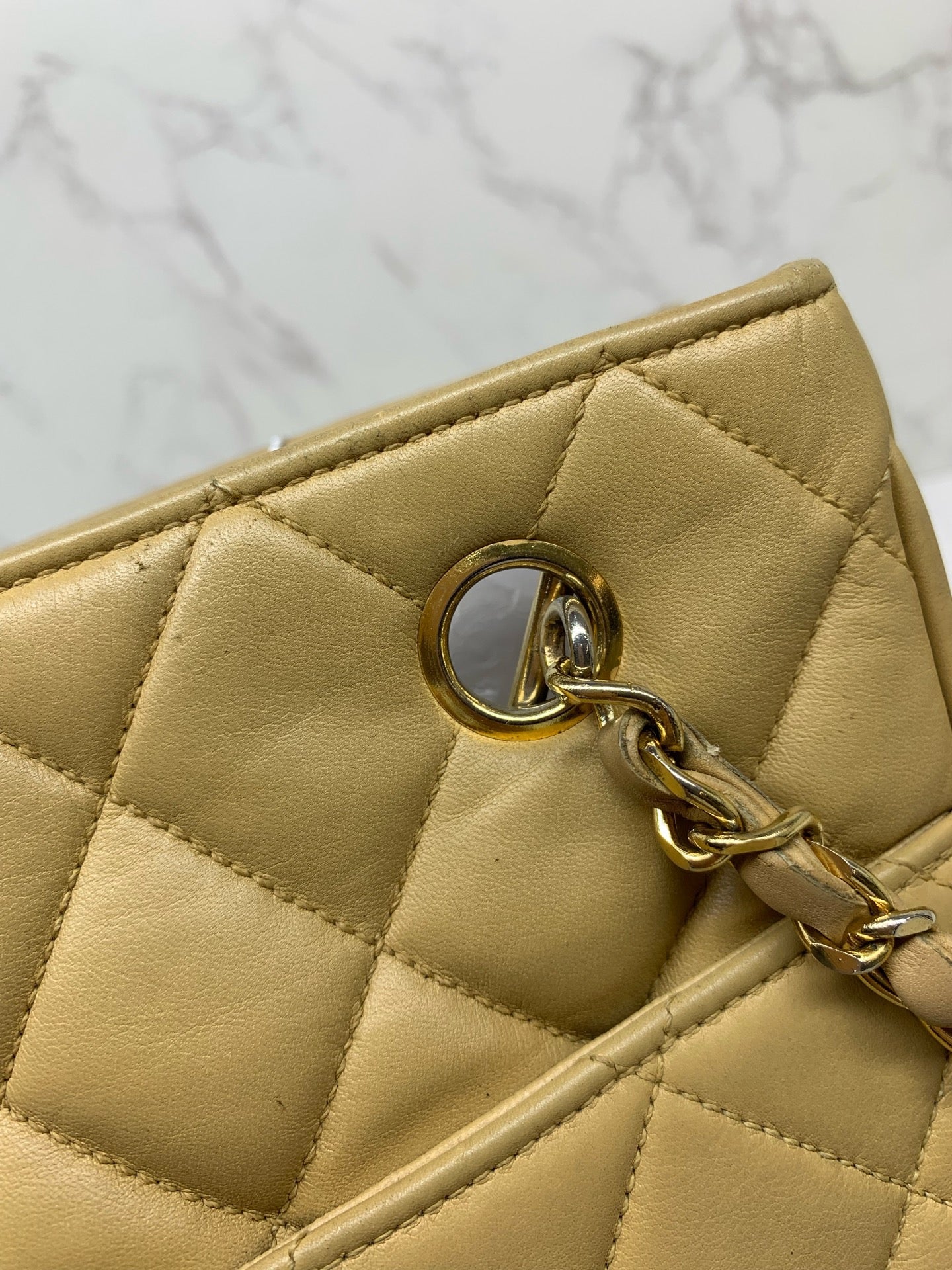 Chanel - Other - Leather - Beige - (medium)