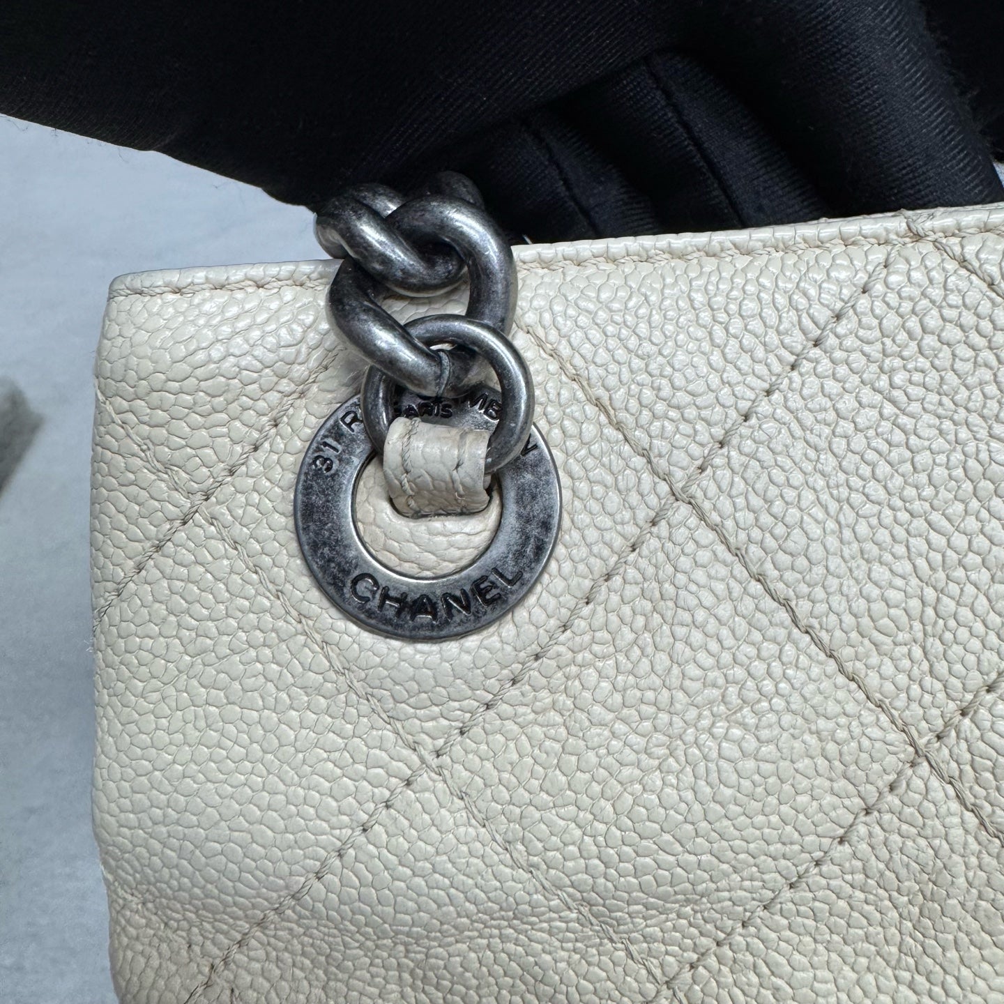 Chanel - Other - Leather - Beige - (medium)