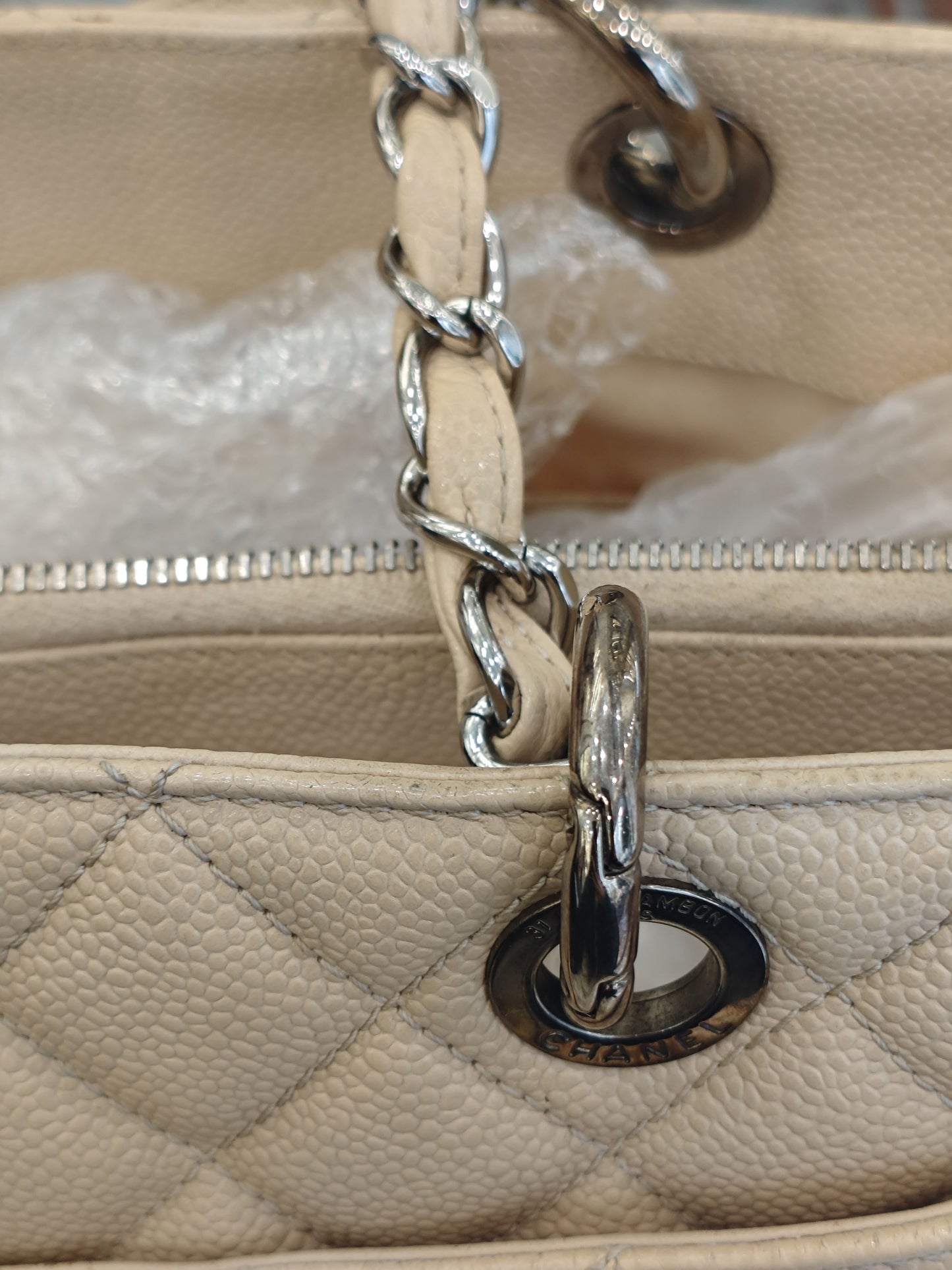 Chanel - Other - Leather - Beige - (medium)