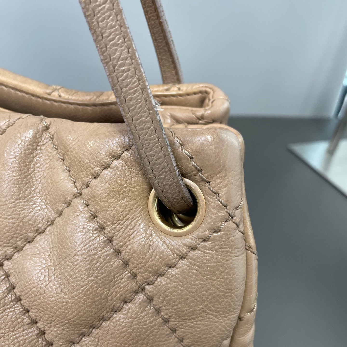 Chanel - Other - Leather - Beige - (medium)