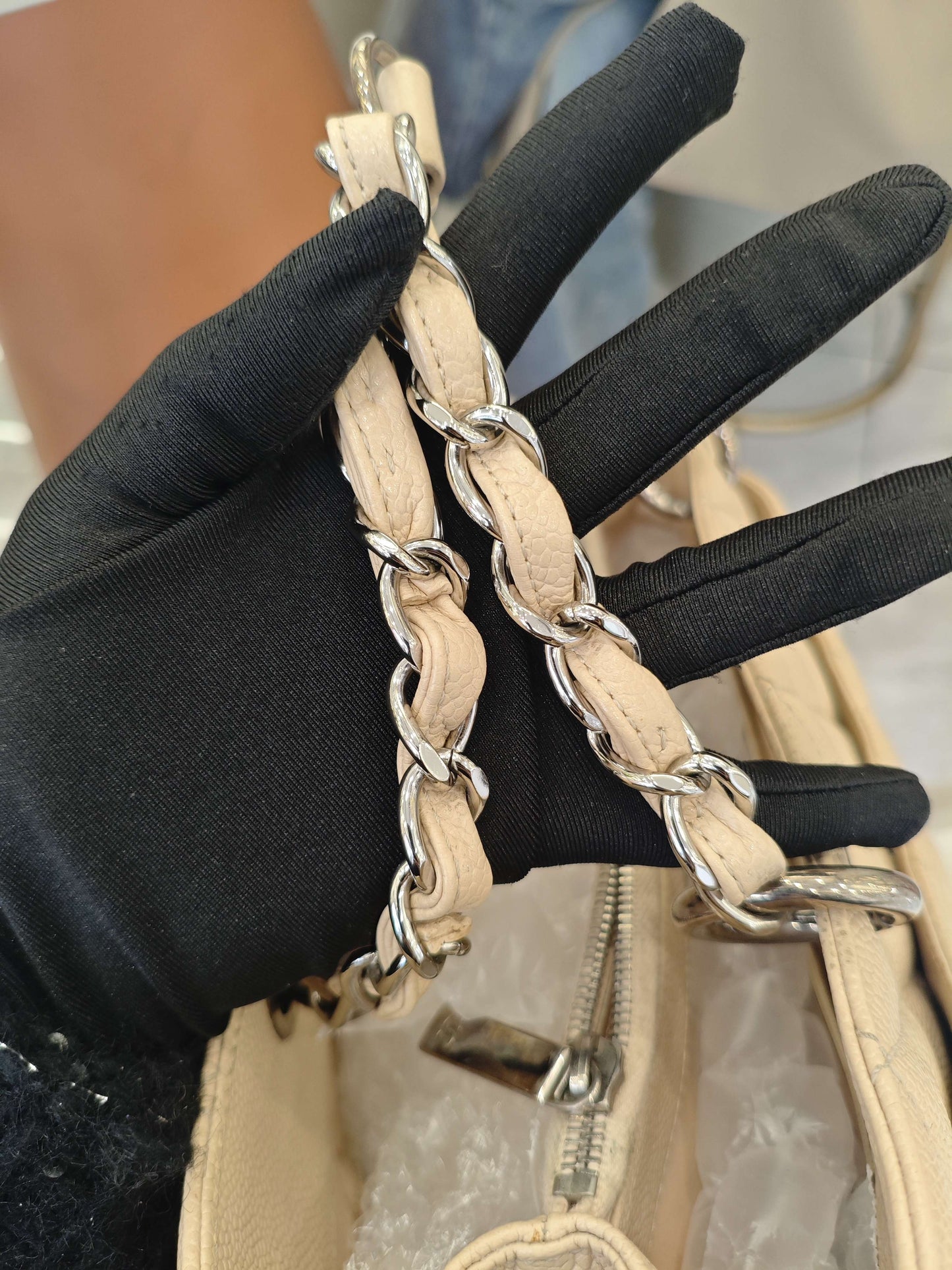 Chanel - Other - Leather - Beige - (medium)