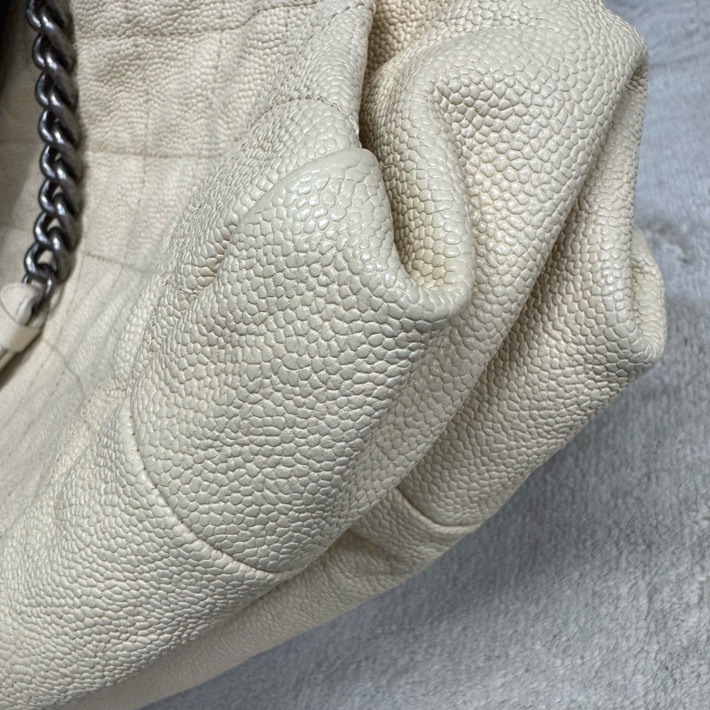 Chanel - Other - Leather - Beige - (medium)