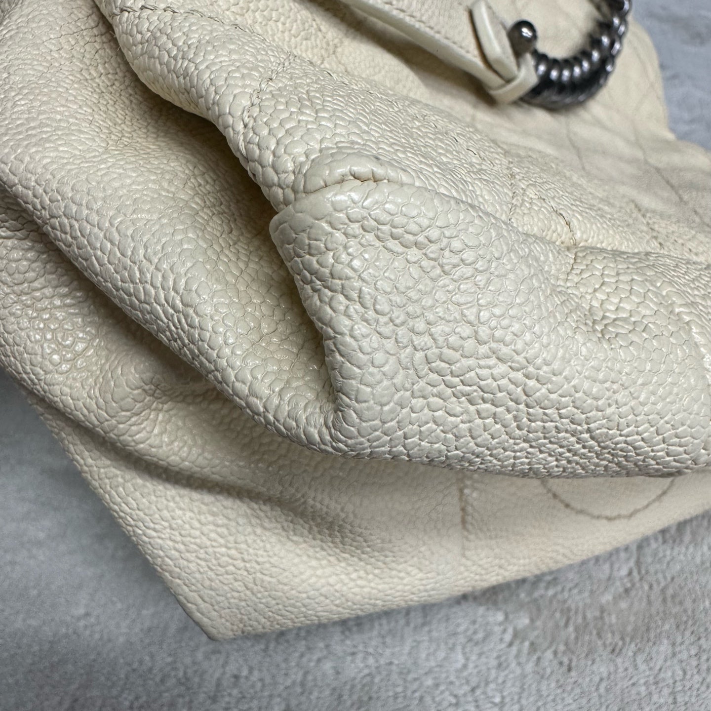 Chanel - Other - Leather - Beige - (medium)