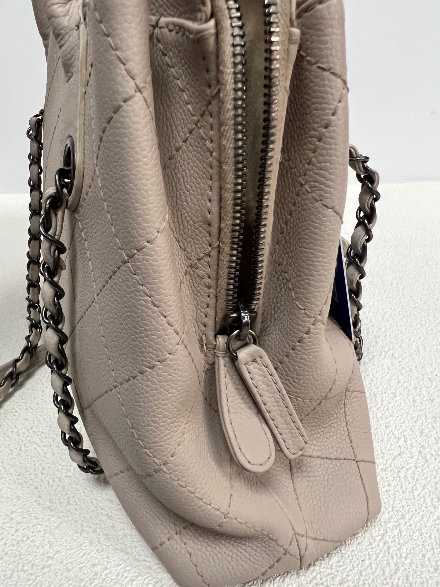 Chanel - Other - Leather - Beige - (medium)