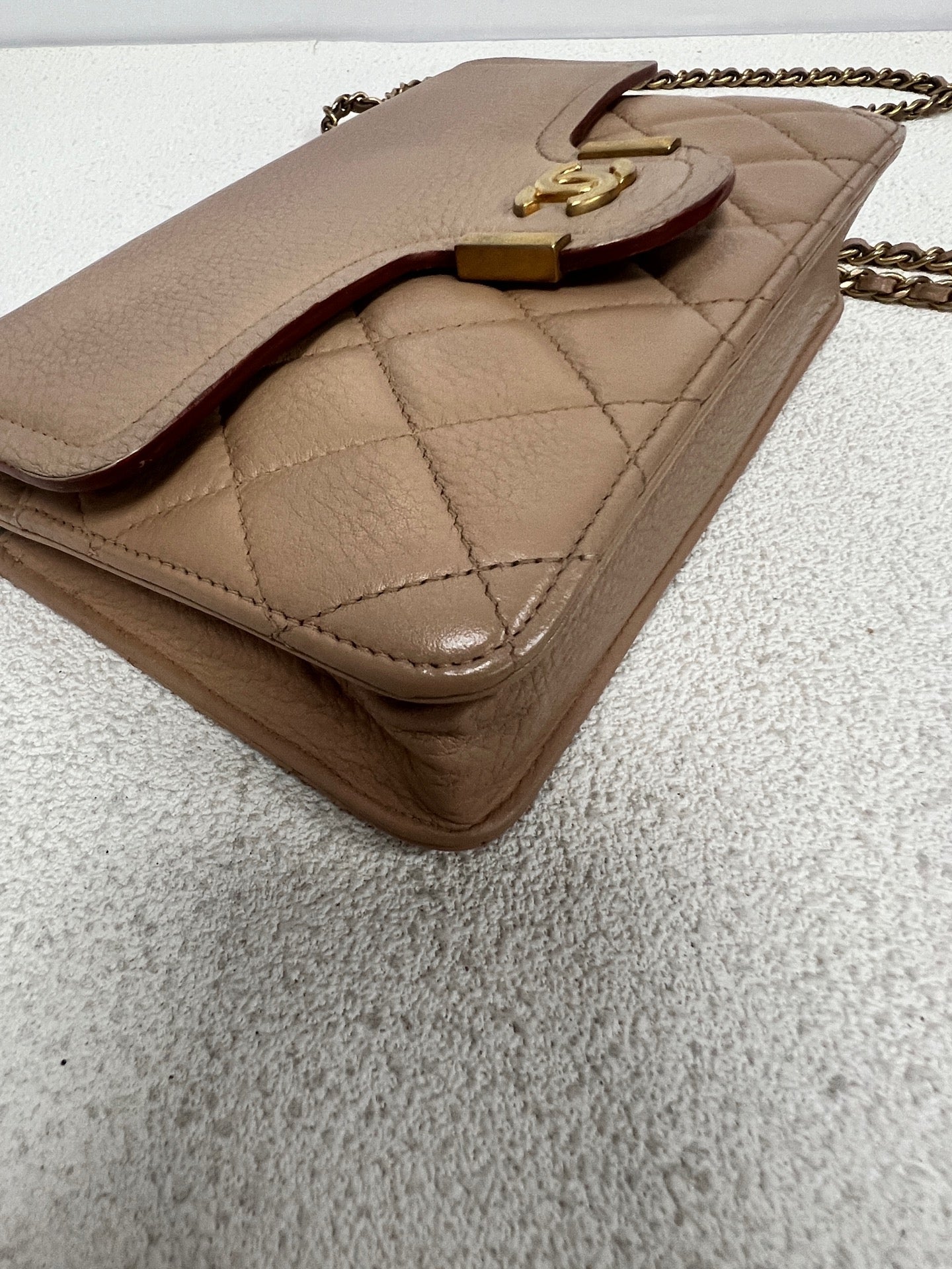 Chanel - Other - Leather - Beige - (mini)