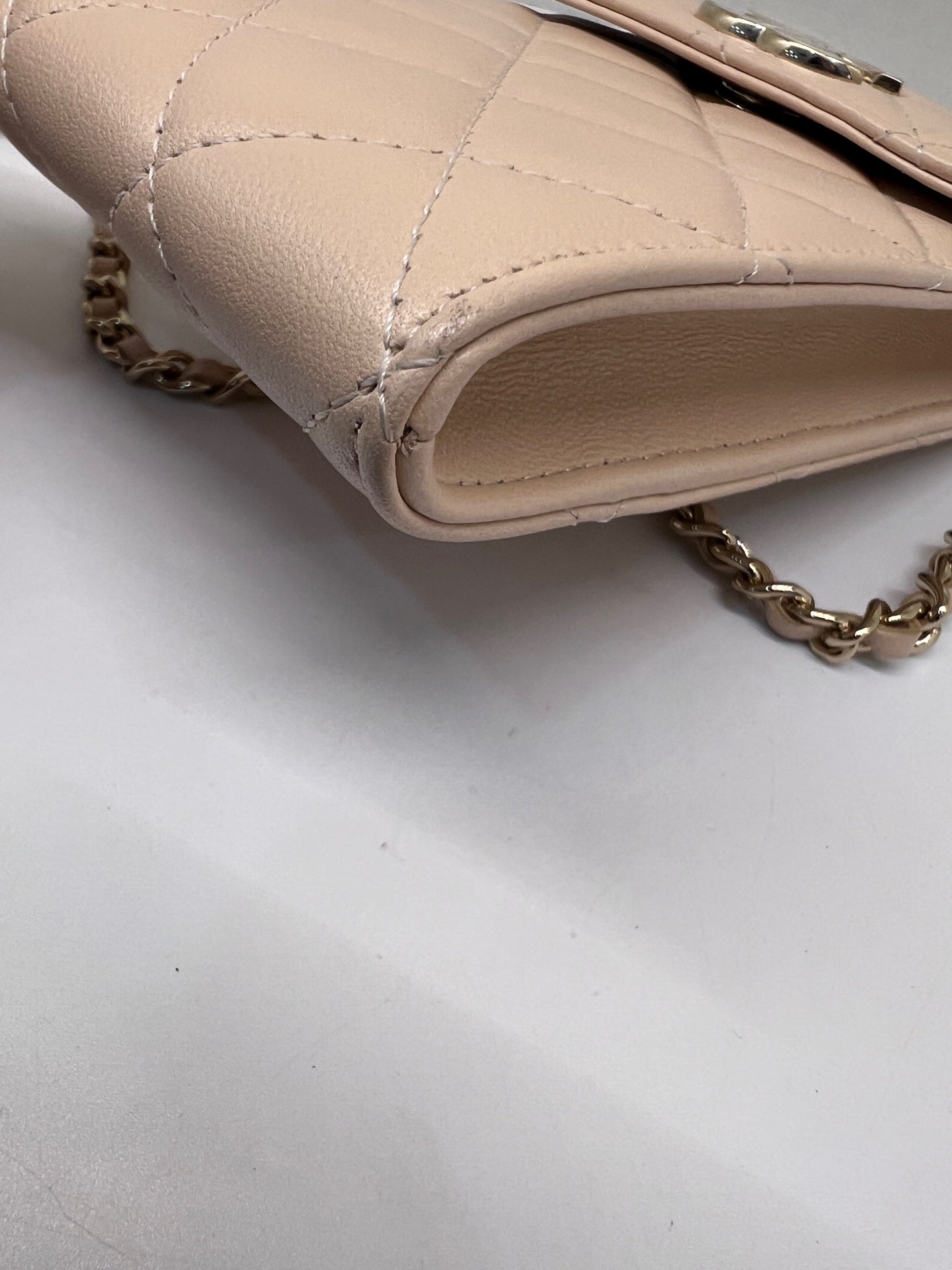 Chanel - Other - Leather - Beige - (mini)