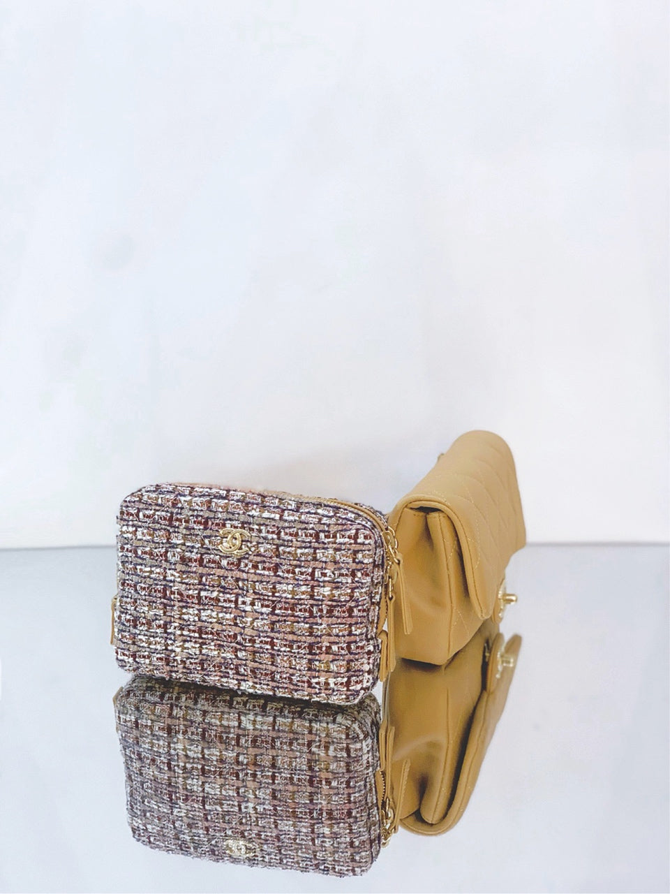 Chanel - Other - Leather - Beige - (mini)
