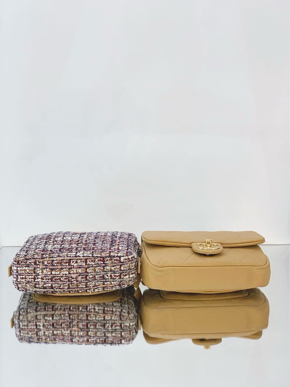 Chanel - Other - Leather - Beige - (mini)