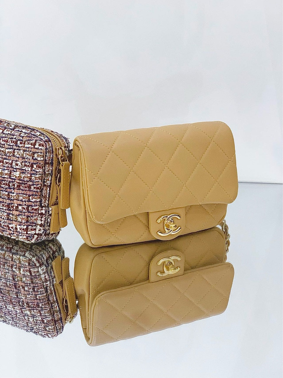 Chanel - Other - Leather - Beige - (mini)