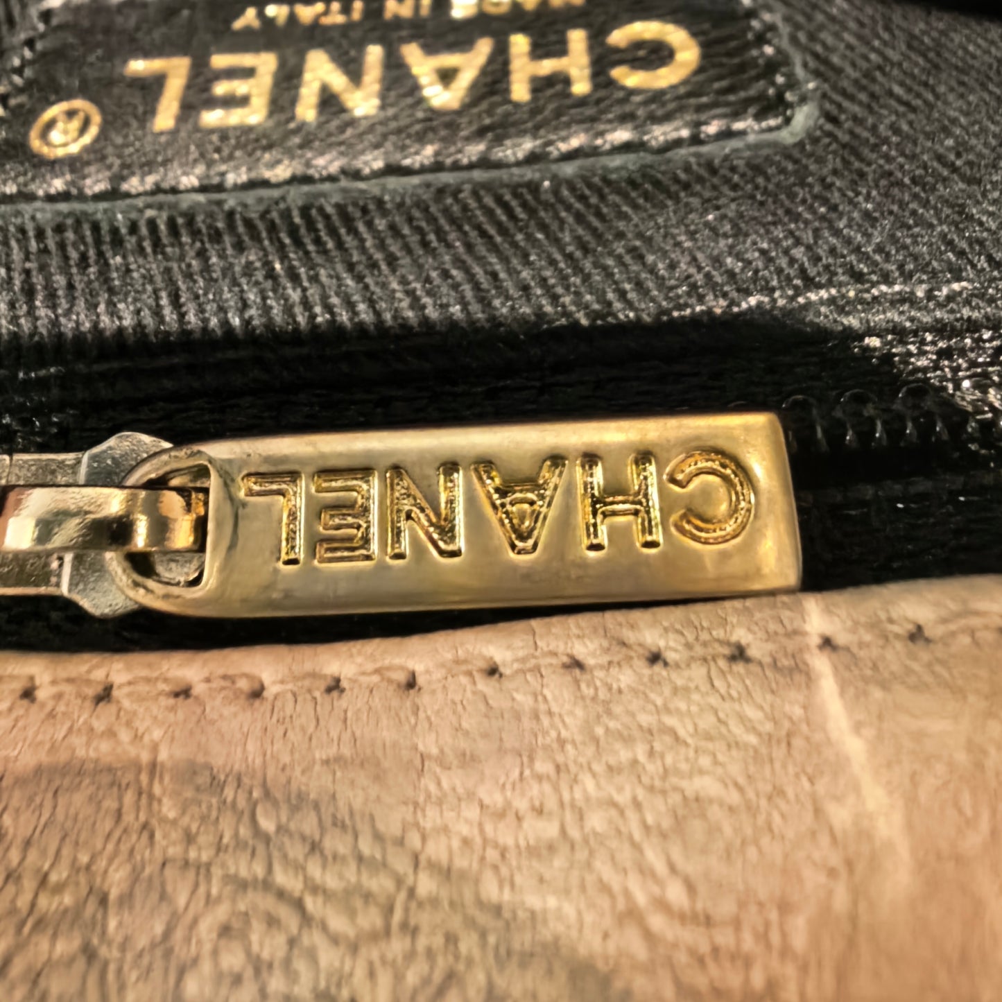 Chanel - Other - Leather - Beige - (mini)