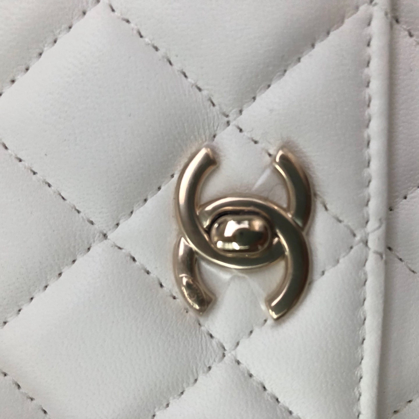 Chanel - Other - Leather - Beige - (mini)