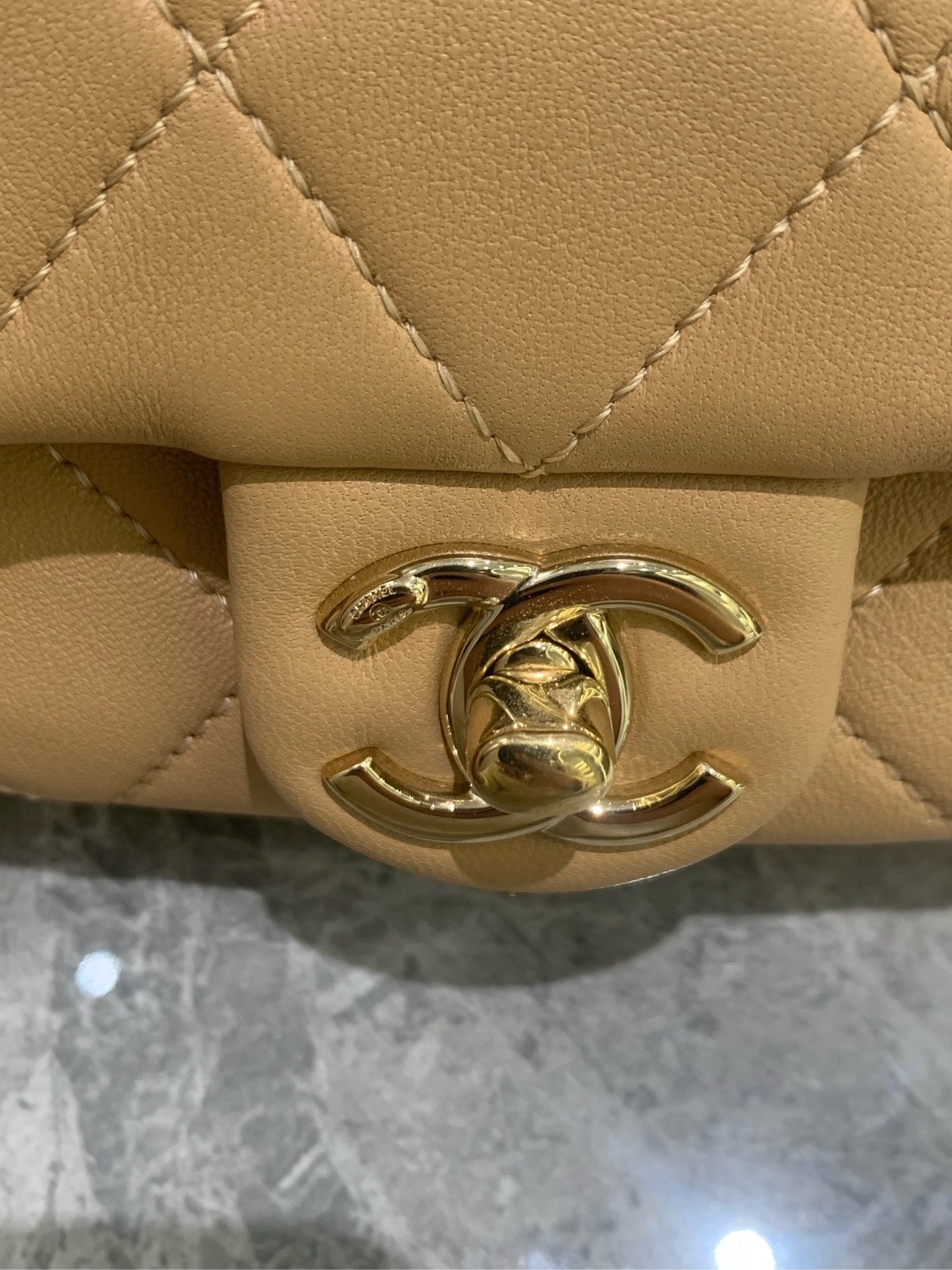 Chanel - Other - Leather - Beige - (mini)