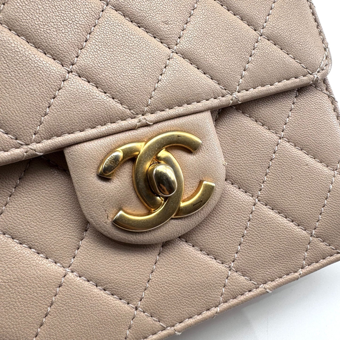 Chanel - Other - Leather - Beige - (mini)