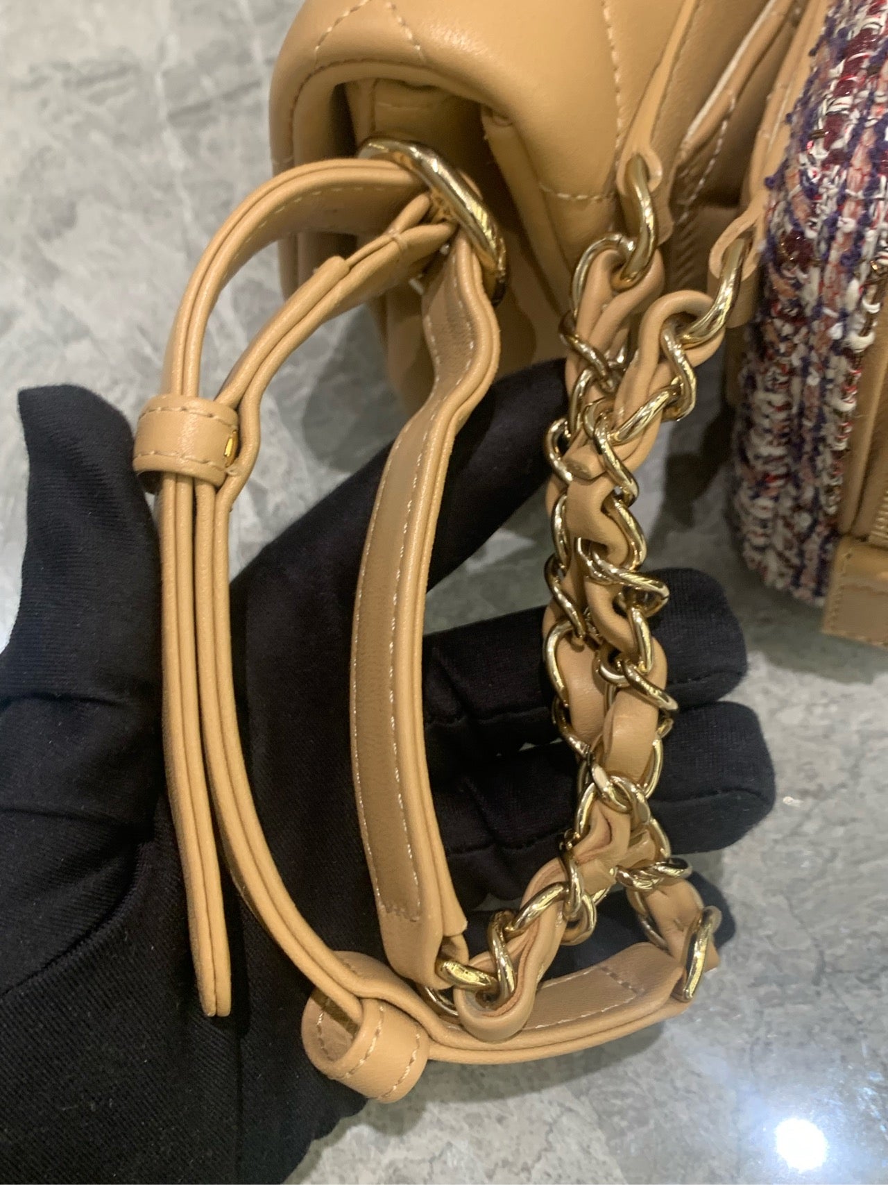 Chanel - Other - Leather - Beige - (mini)
