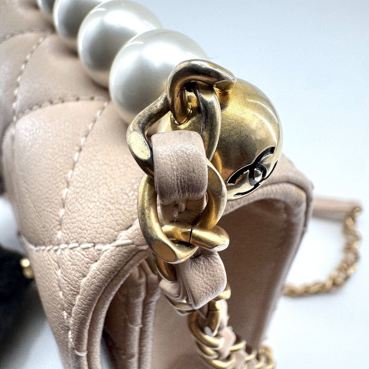 Chanel - Other - Leather - Beige - (mini)