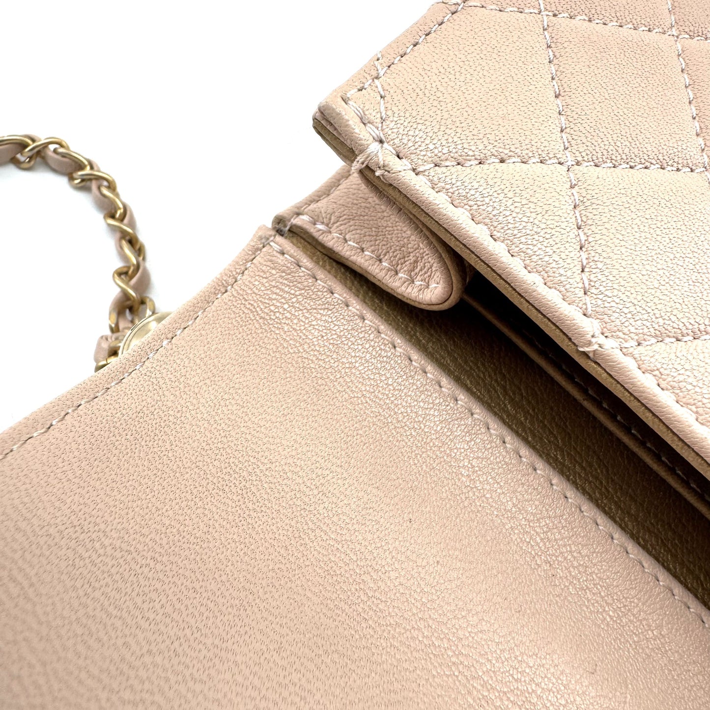 Chanel - Other - Leather - Beige - (mini)