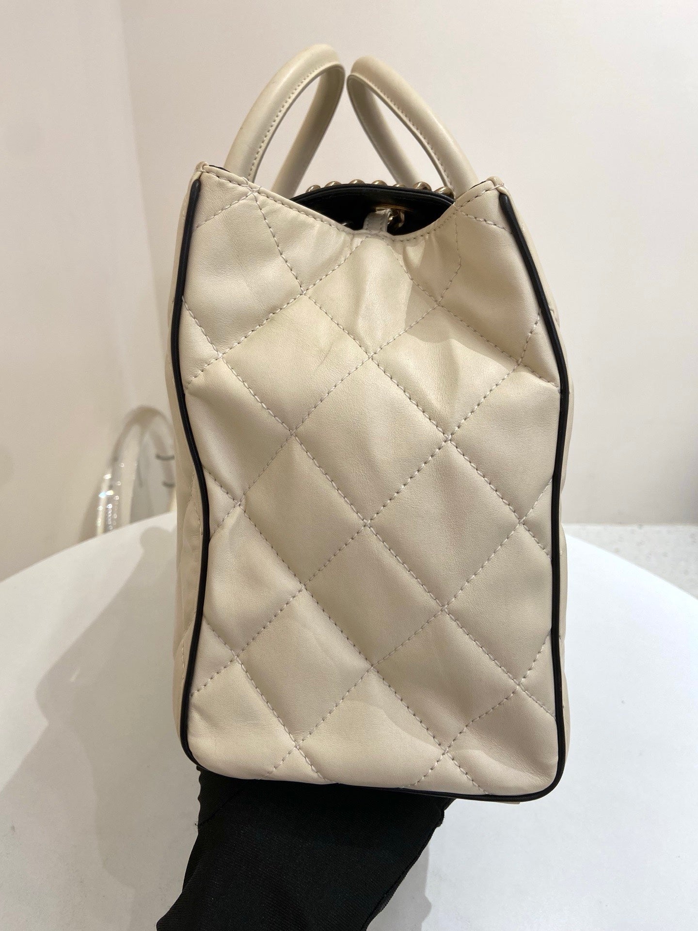 Chanel - Other - Leather - Beige - (Other)