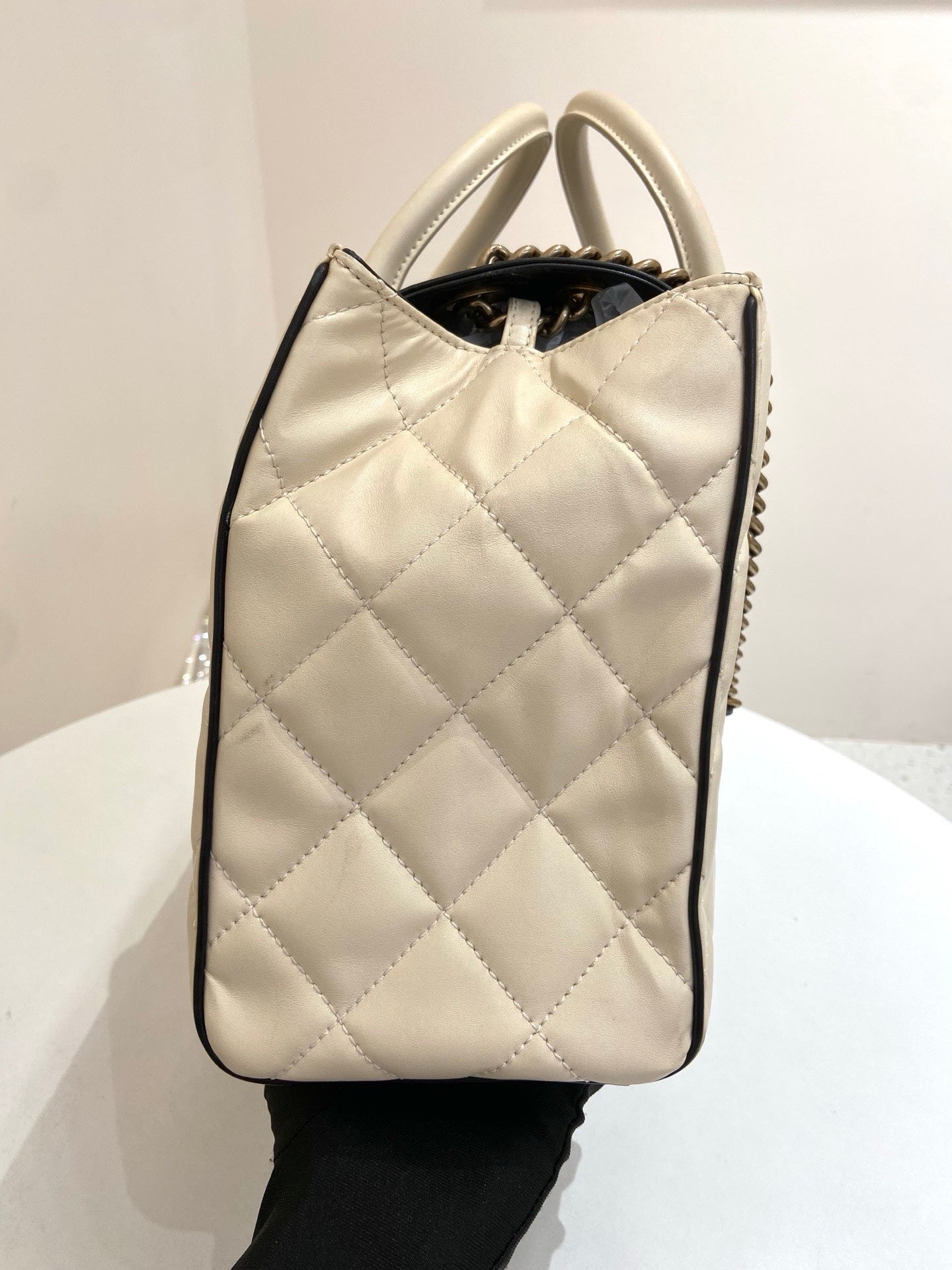 Chanel - Other - Leather - Beige - (Other)