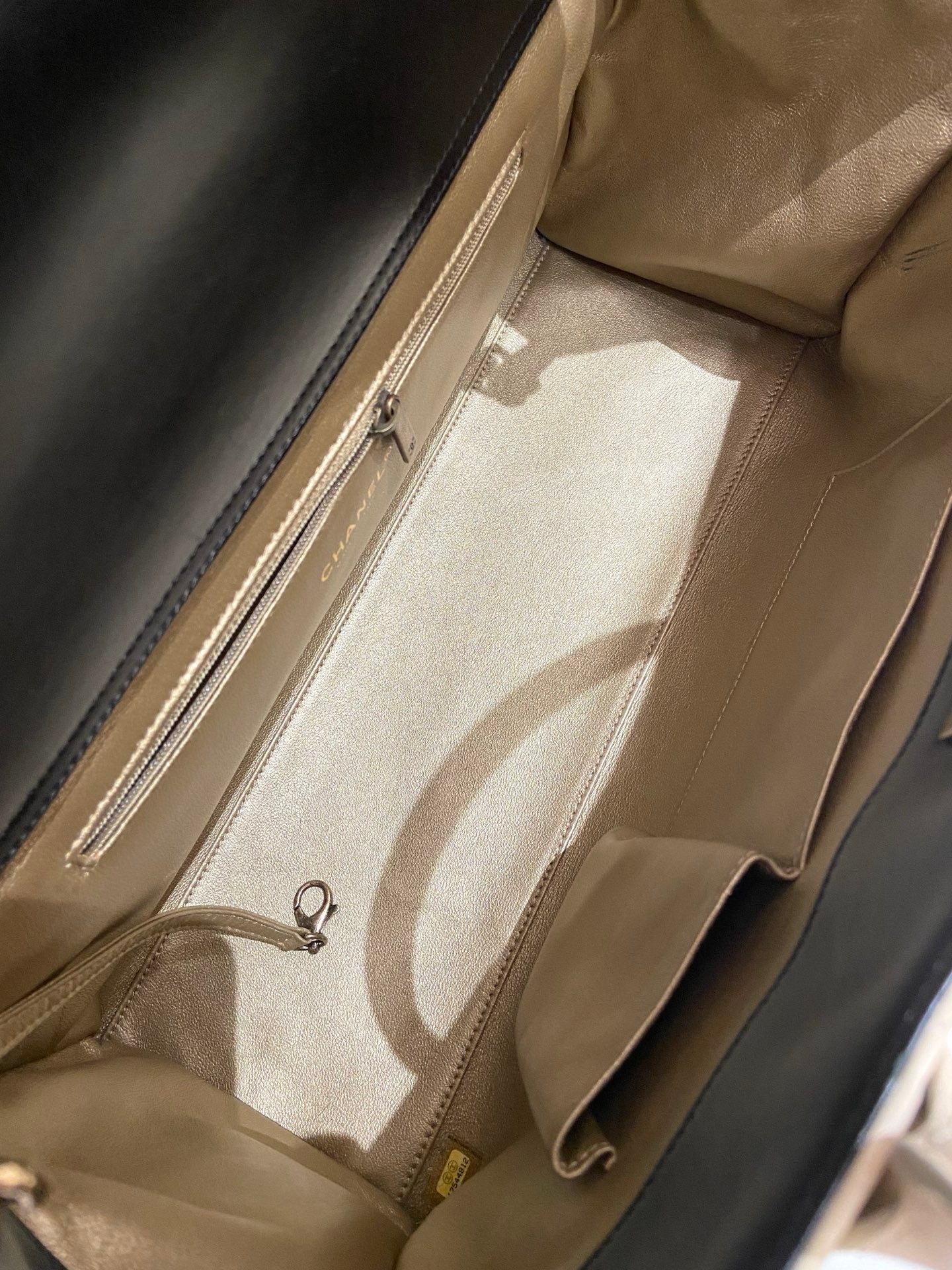 Chanel - Other - Leather - Beige - (Other)
