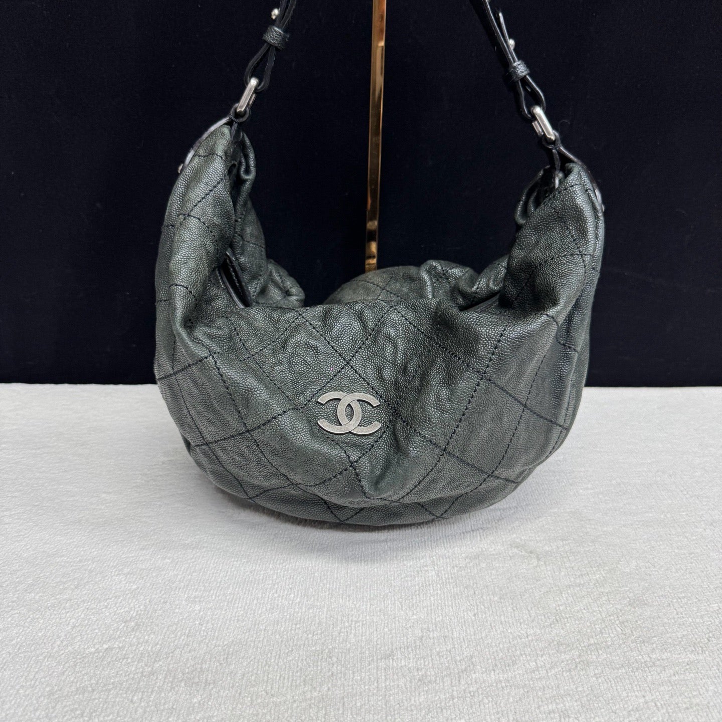 Chanel - Other - Leather - Black - (Large)