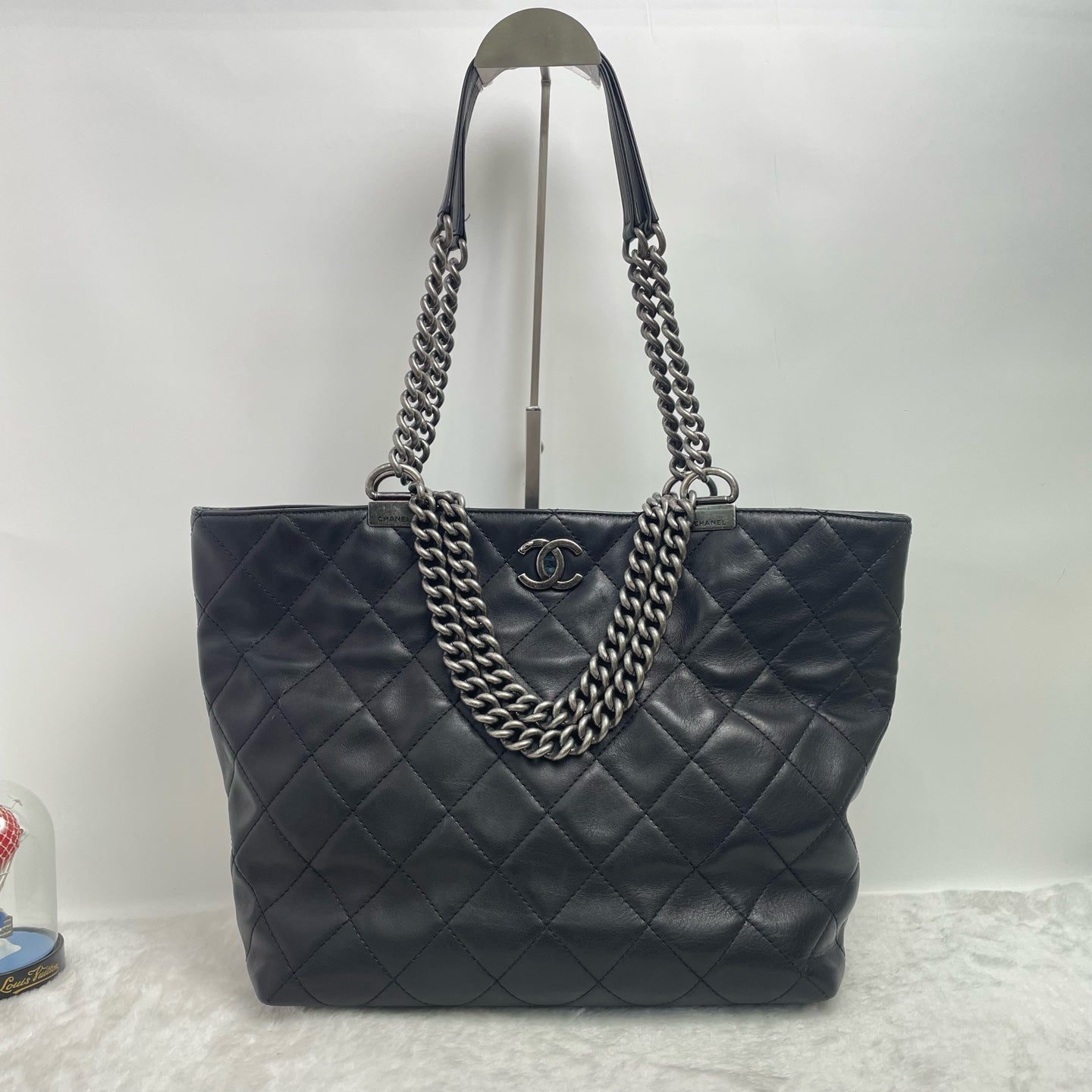 Chanel - Other - Leather - Black - (large)