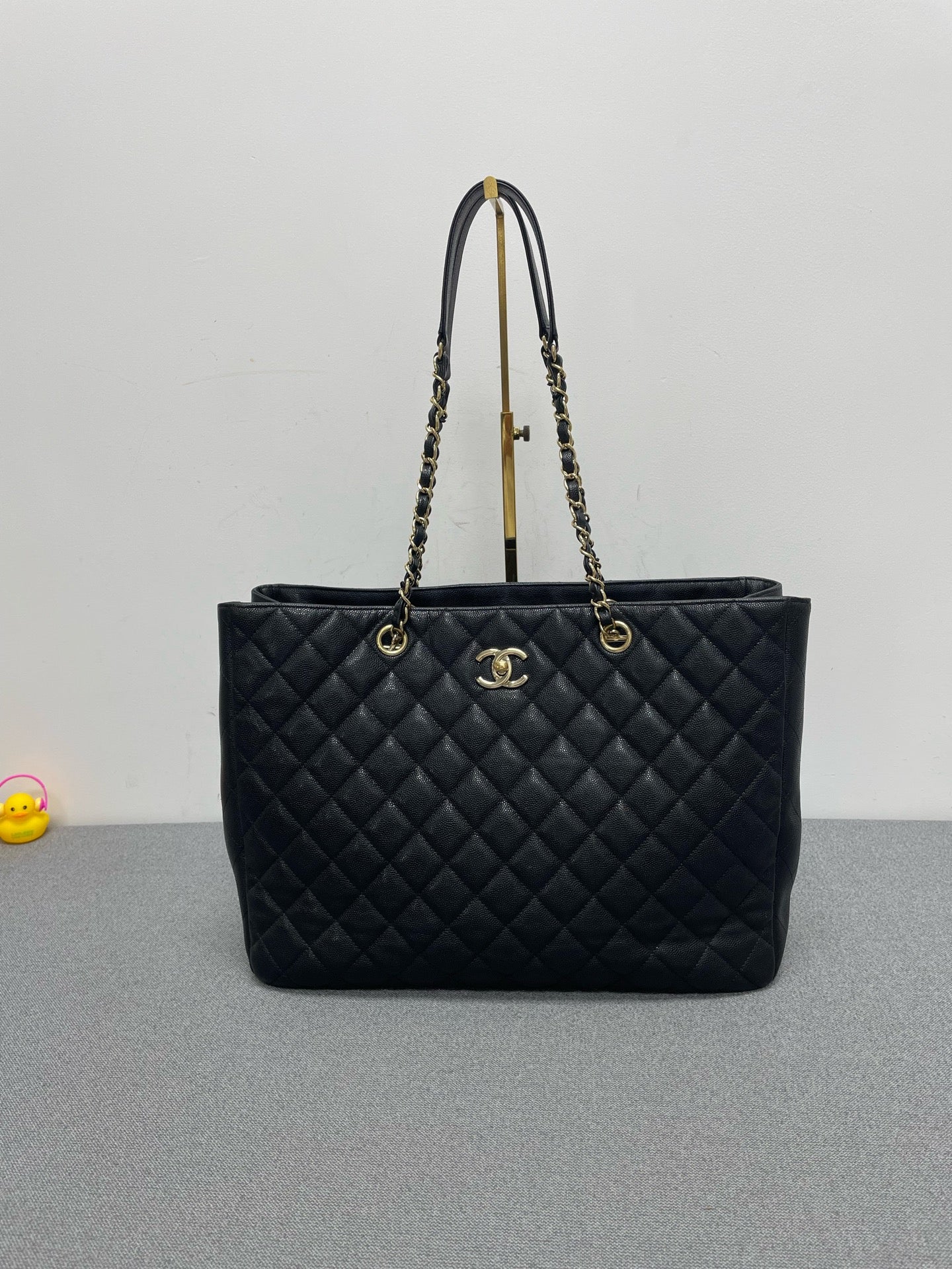 Chanel - Other - Leather - Black - (Large)