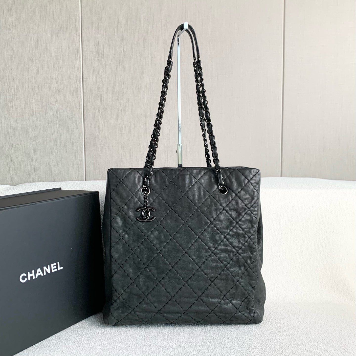Chanel - Other - Leather - Black - (large)