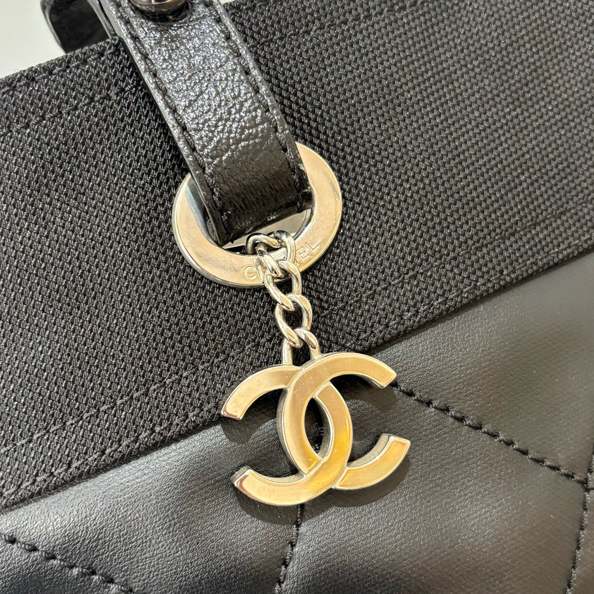 Chanel - Other - Leather - Black - (Large)