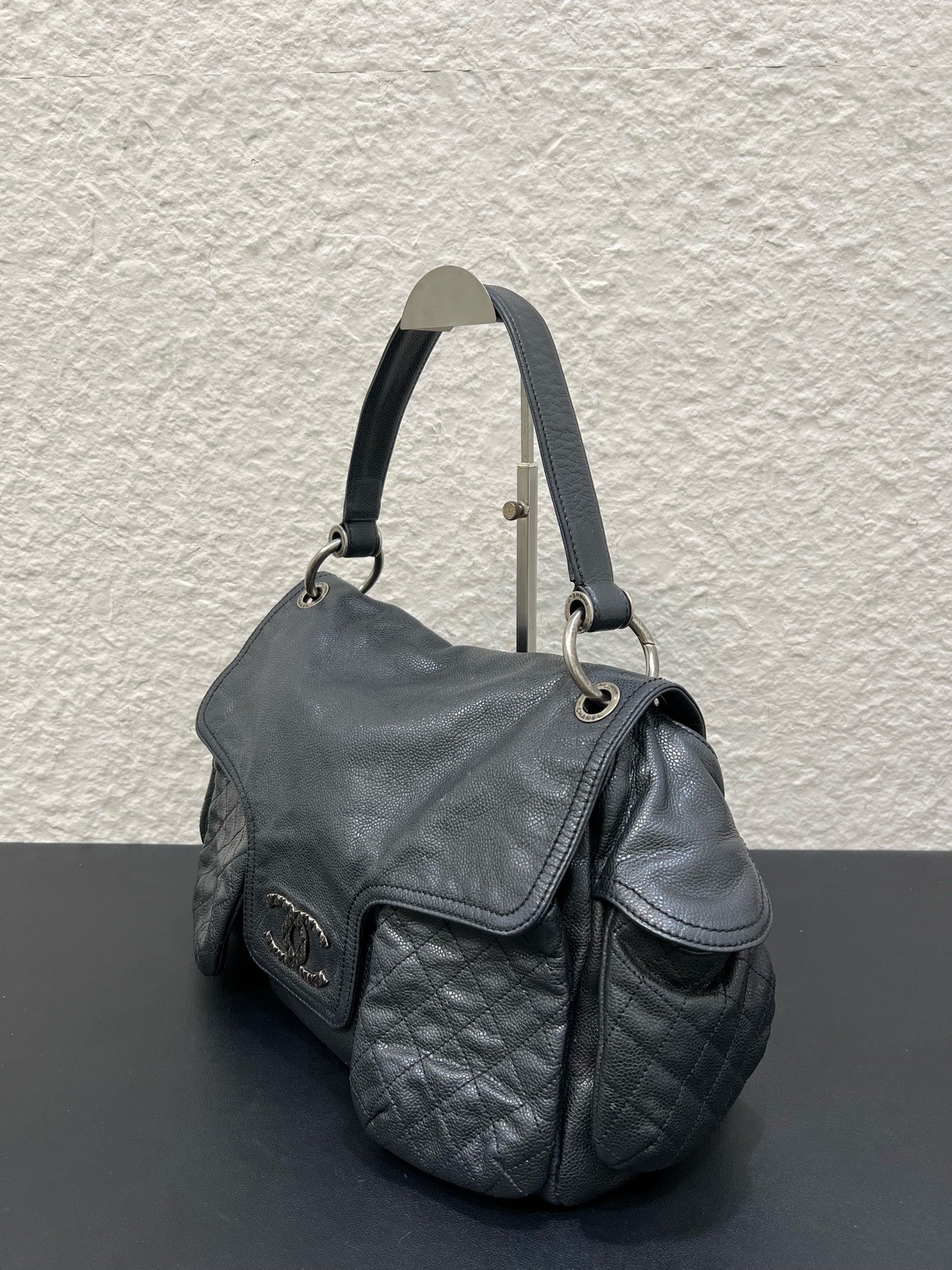 Chanel - Other - Leather - Black - (large)