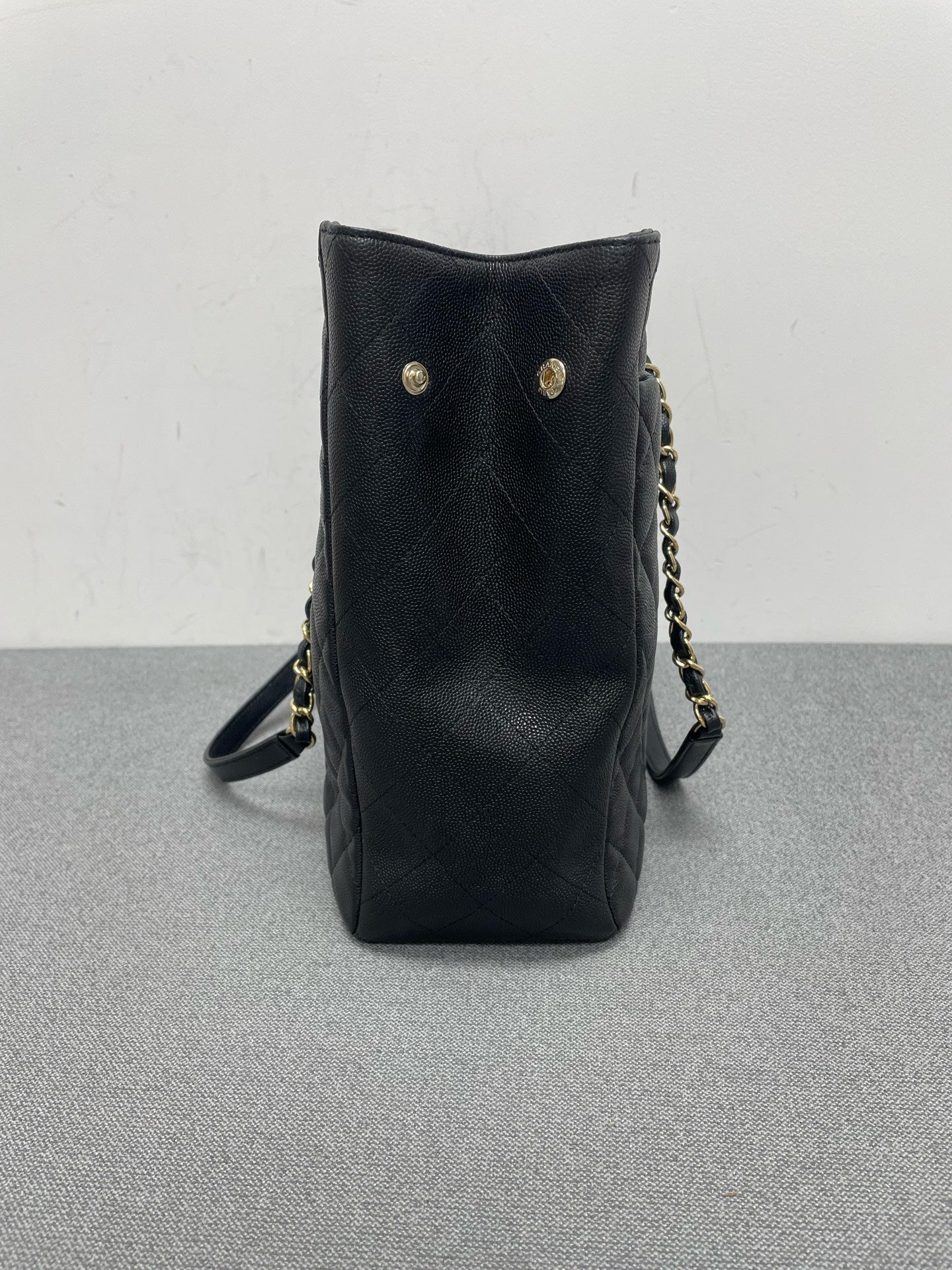 Chanel - Other - Leather - Black - (Large)