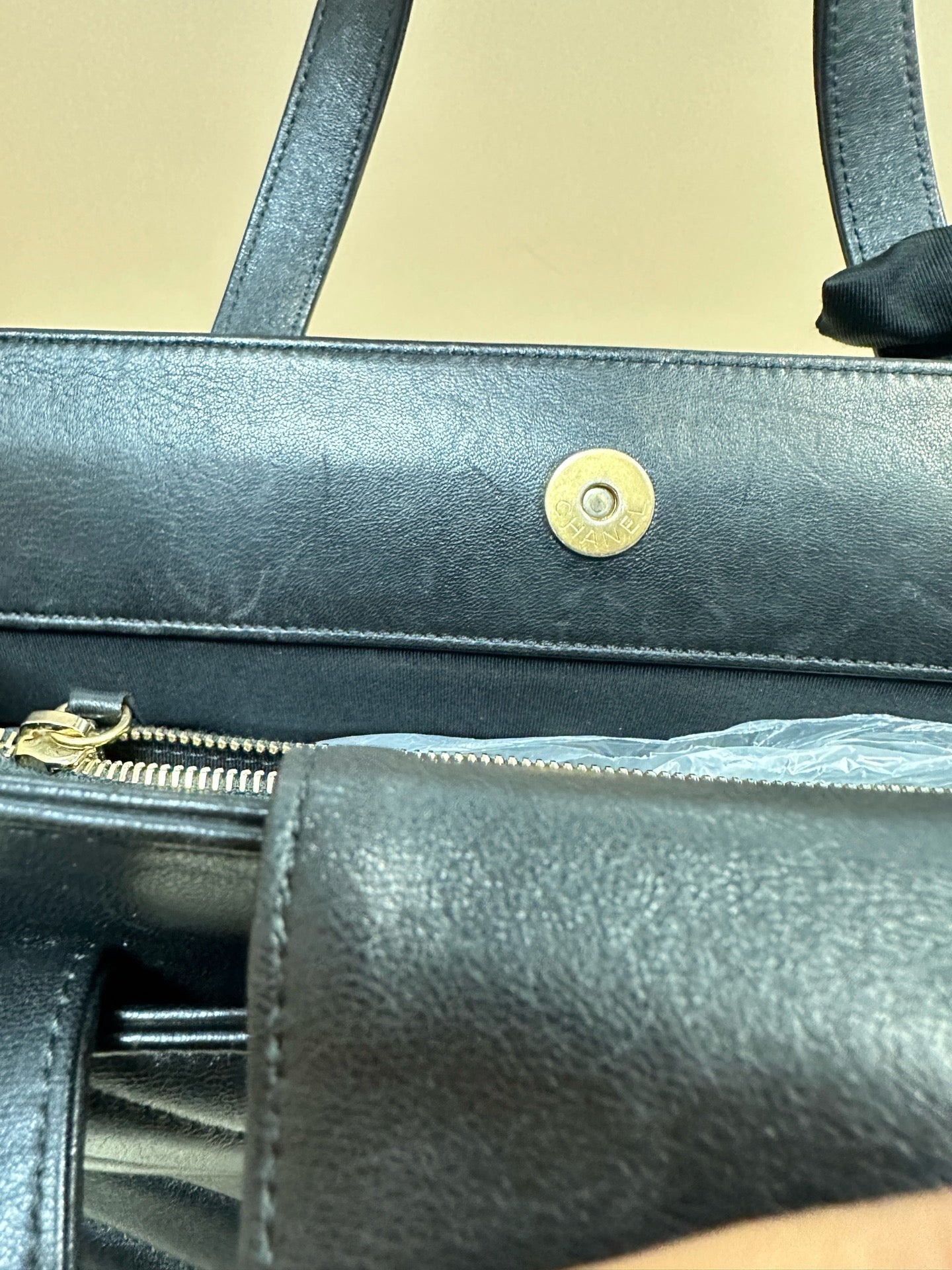 Chanel - Other - Leather - Black - (large)
