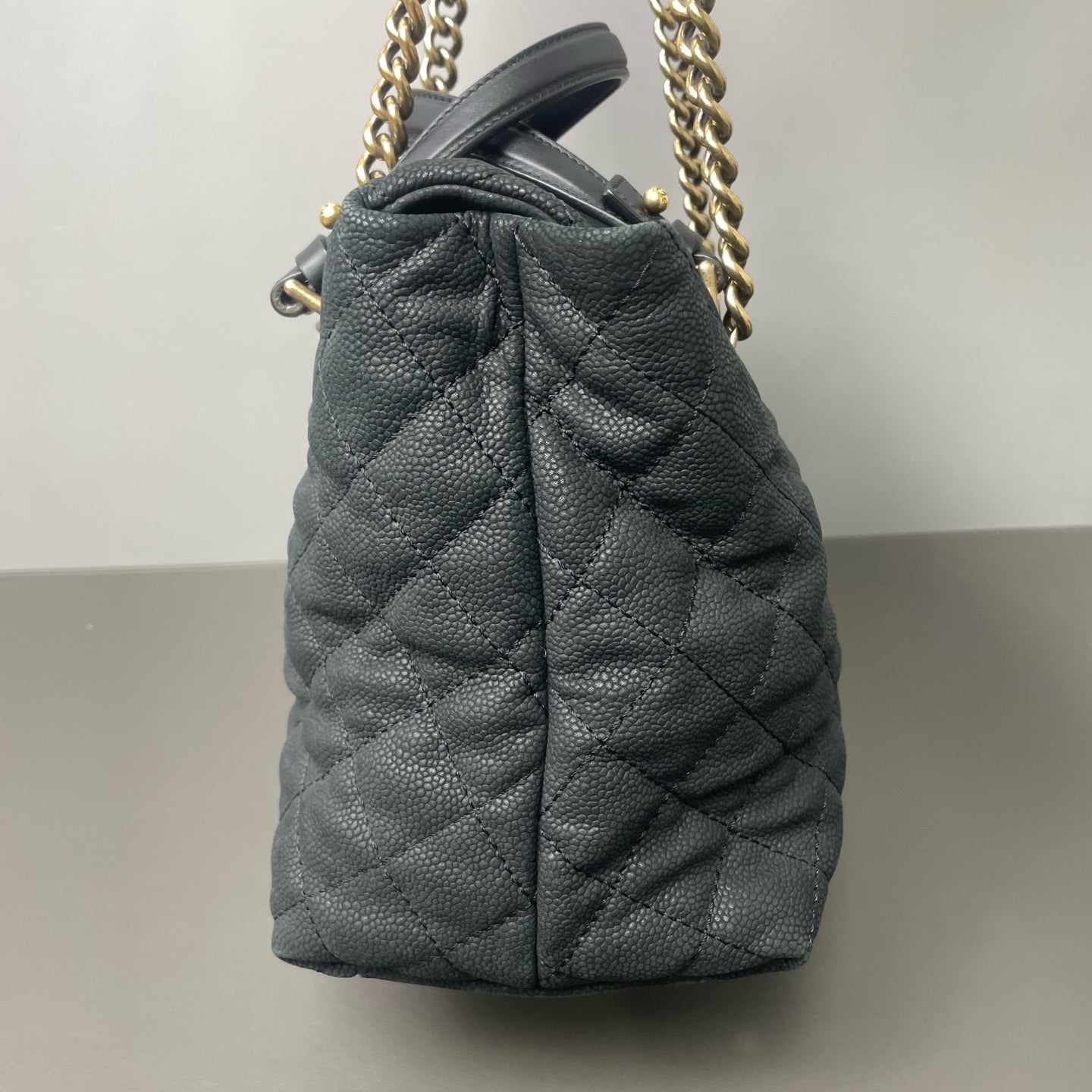 Chanel - Other - Leather - Black - (large)