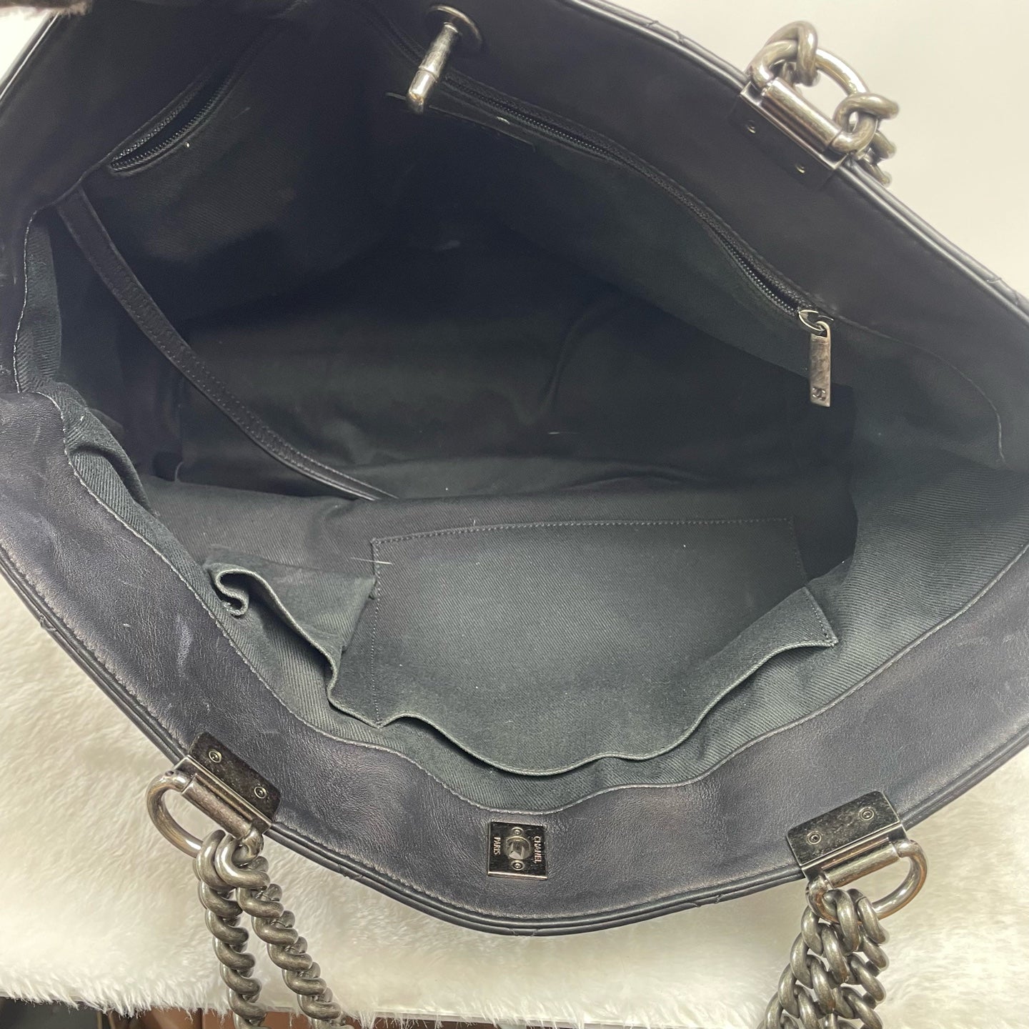 Chanel - Other - Leather - Black - (large)