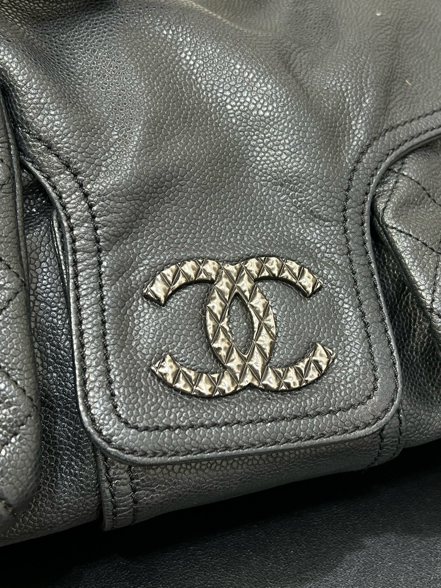 Chanel - Other - Leather - Black - (large)