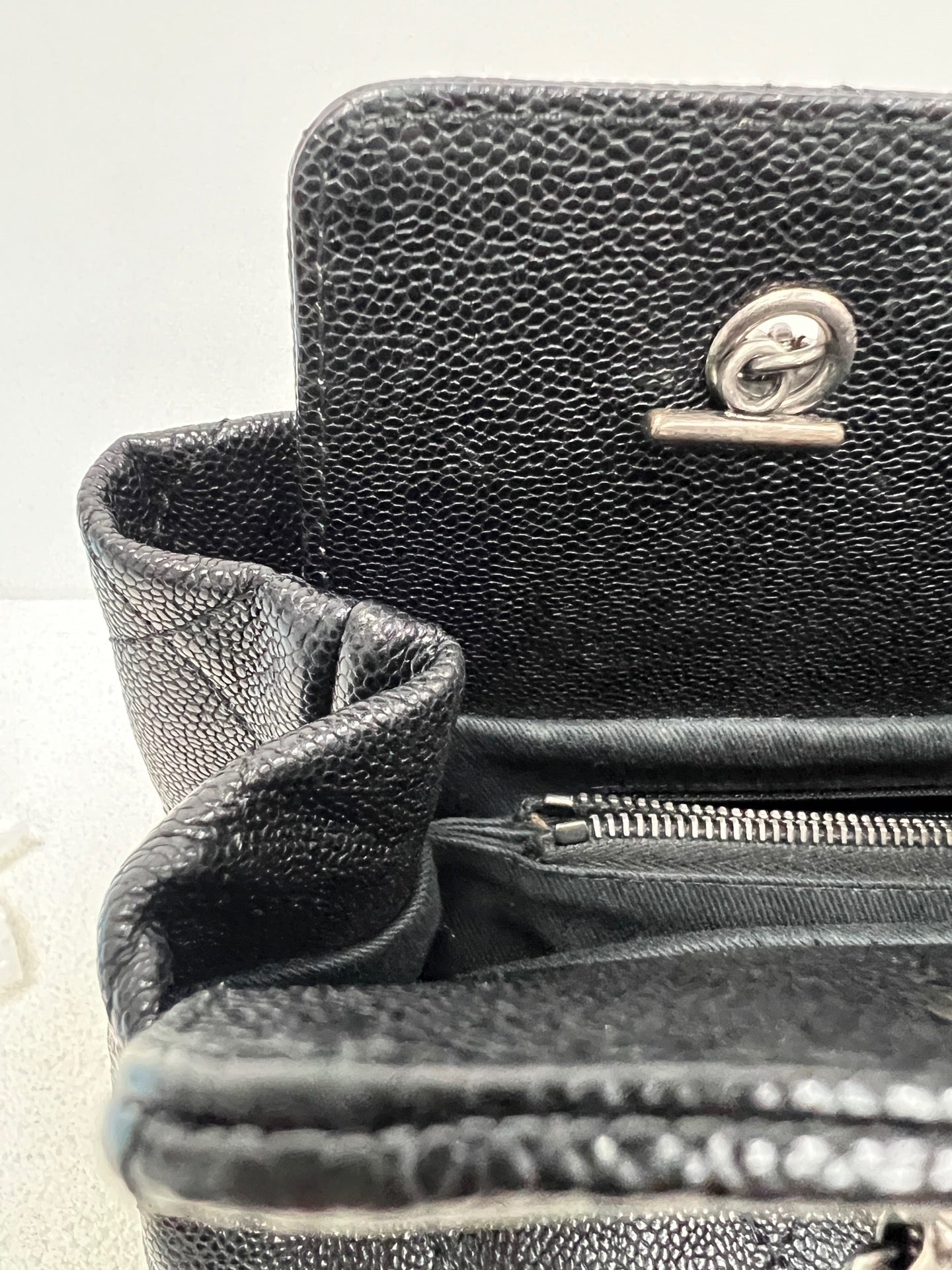 Chanel - Other - Leather - Black - (large)