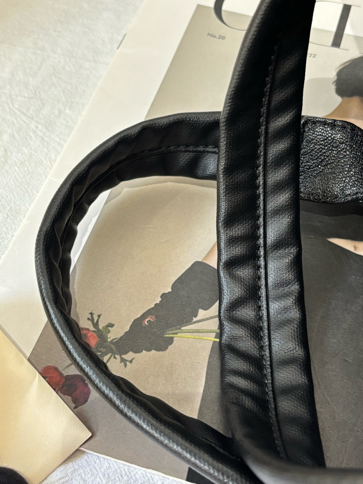 Chanel - Other - Leather - Black - (Large)