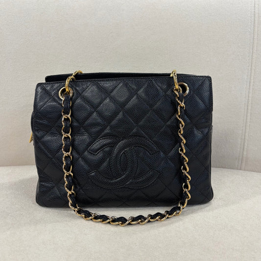 Chanel - Other - Leather - Black - (medium)