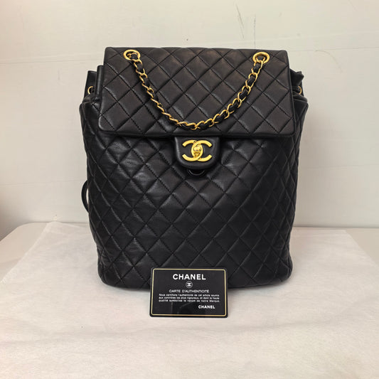Chanel - Other - Leather - Black - (medium)