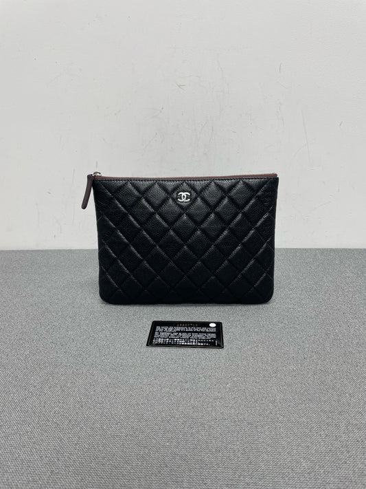 Chanel - Other - Leather - Black - (medium)