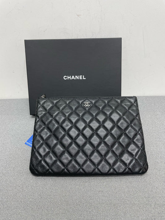 Chanel - Other - Leather - Black - (medium)