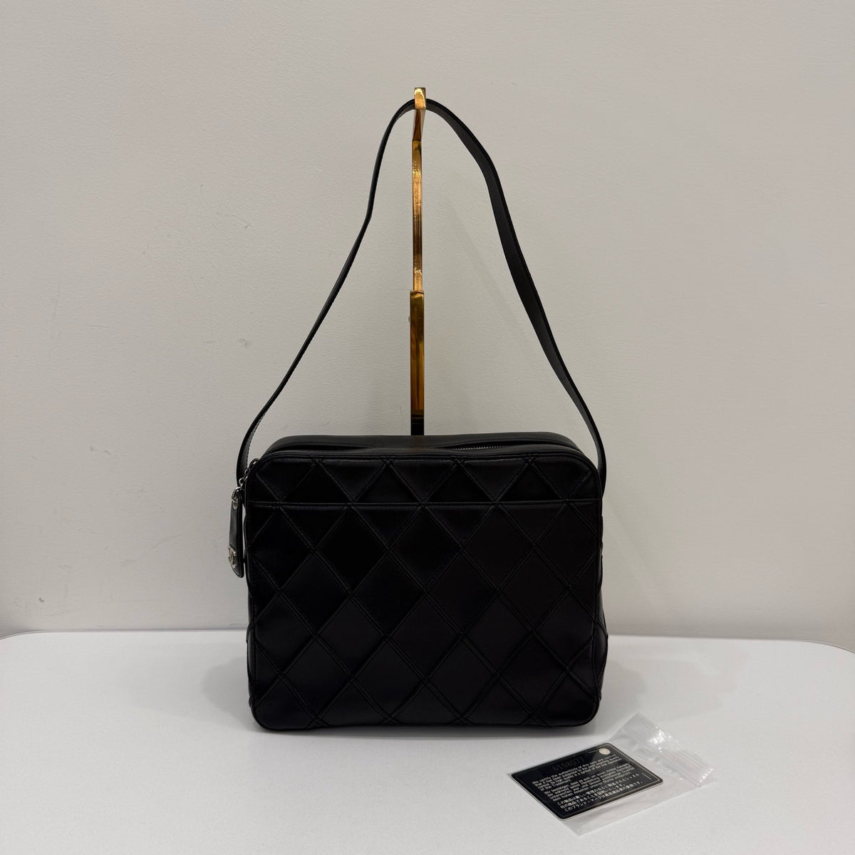 Chanel - Other - Leather - Black - (medium)